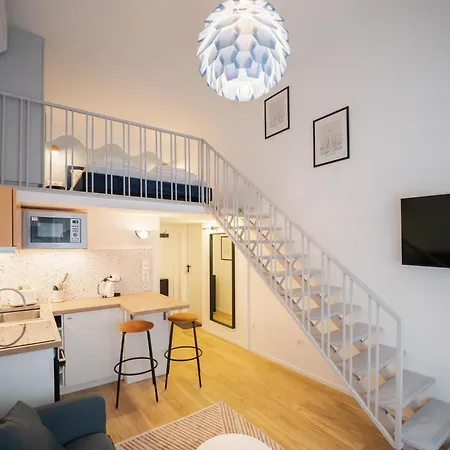 Apartment I Got 5 On It #3 - Brand New By Pink Flamingo Budapest